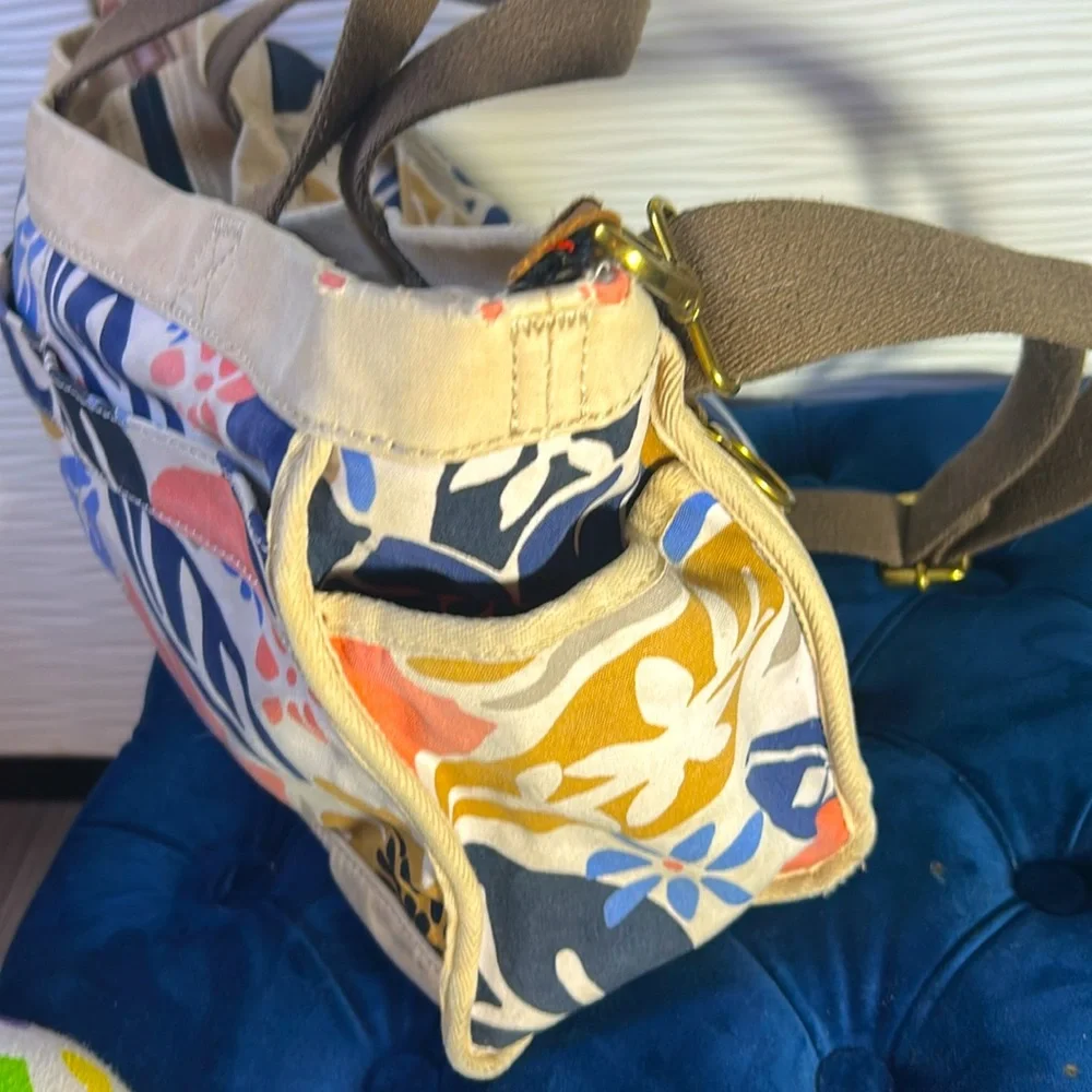 Fossil Canvas Shoulder Bag / Adjustable Strap - Picture 3 of 7